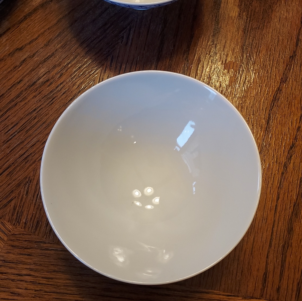 ~Destroyed~ Vintage Japanese Porcelain Bowl - Picture 4 of 5